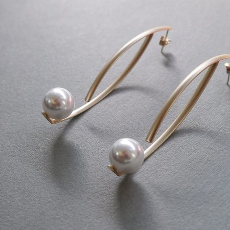 SPIN PEARL EARRING